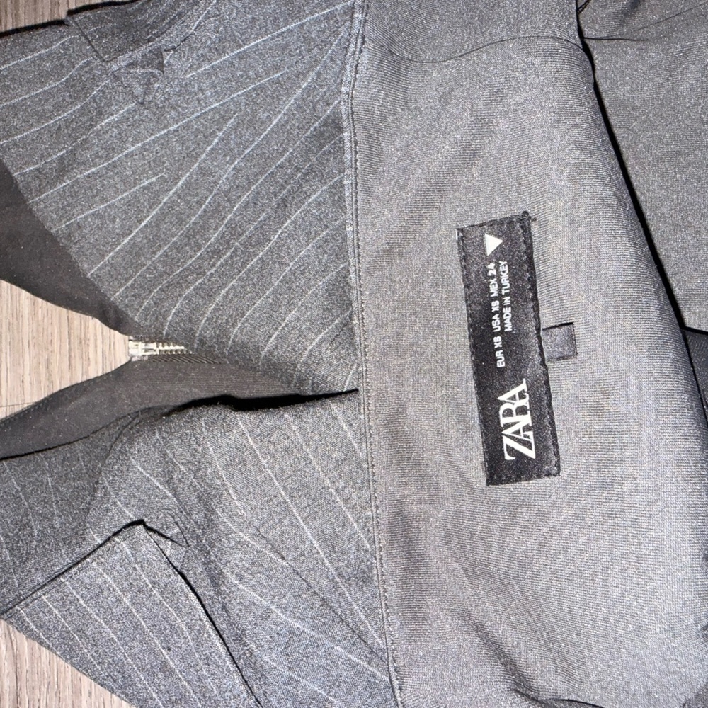 Zara Black Pinstripe Halter Blouse - Picture 5 of 5